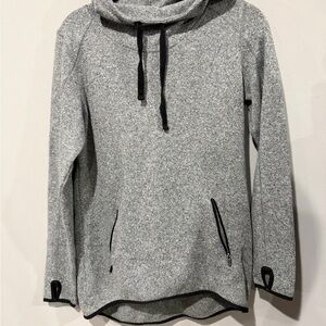 Old Navy Active Gray Funnel Neck Hoodie Thumbholes and zipper pockets in Medium